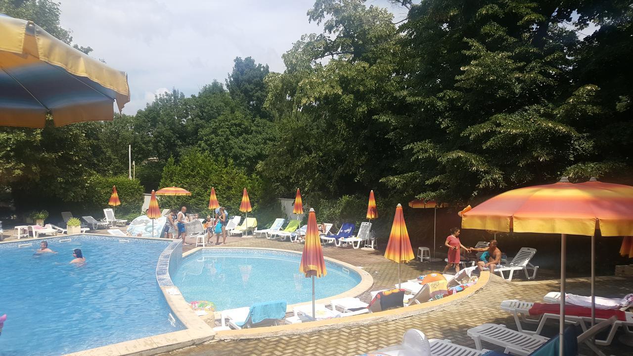 Privates, Schoenes Und Grosses Appartement In Goldstrand Exteriör bild